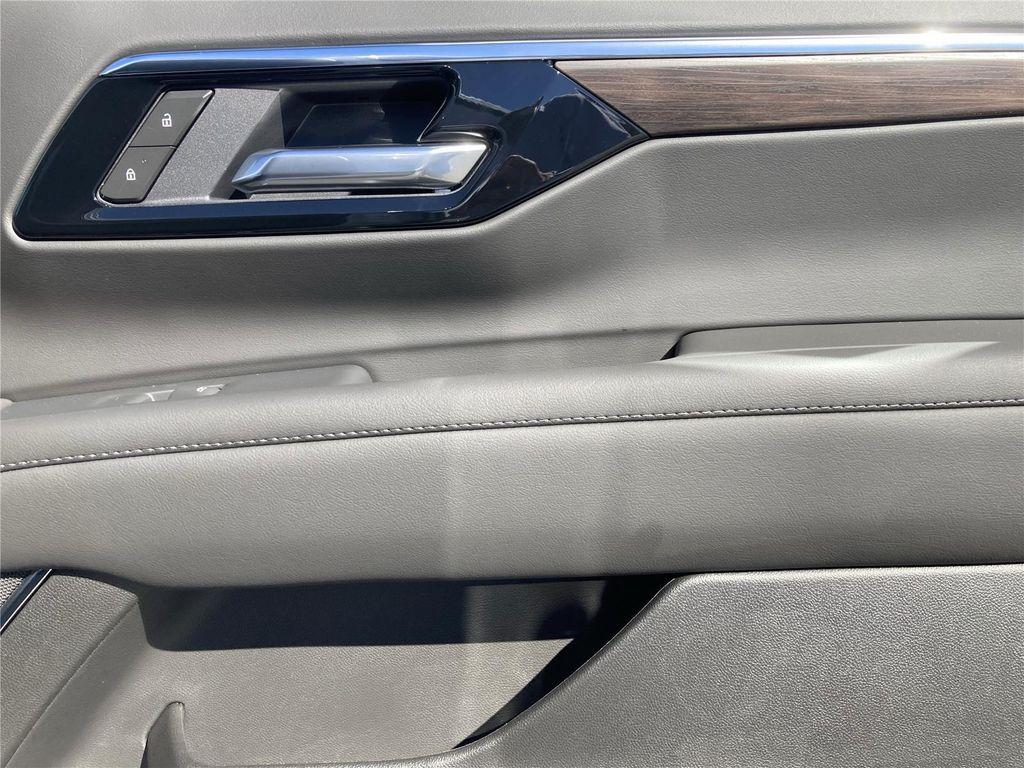 new 2026 Chevrolet Suburban car, priced at $70,364