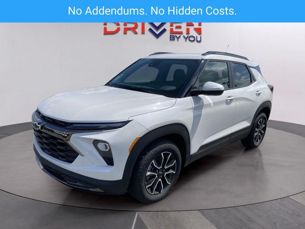 new 2025 Chevrolet TrailBlazer car, priced at $29,195