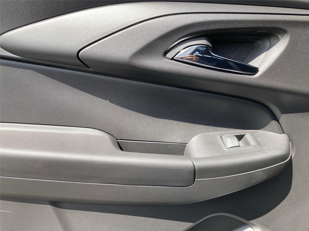 new 2025 Chevrolet TrailBlazer car, priced at $29,195