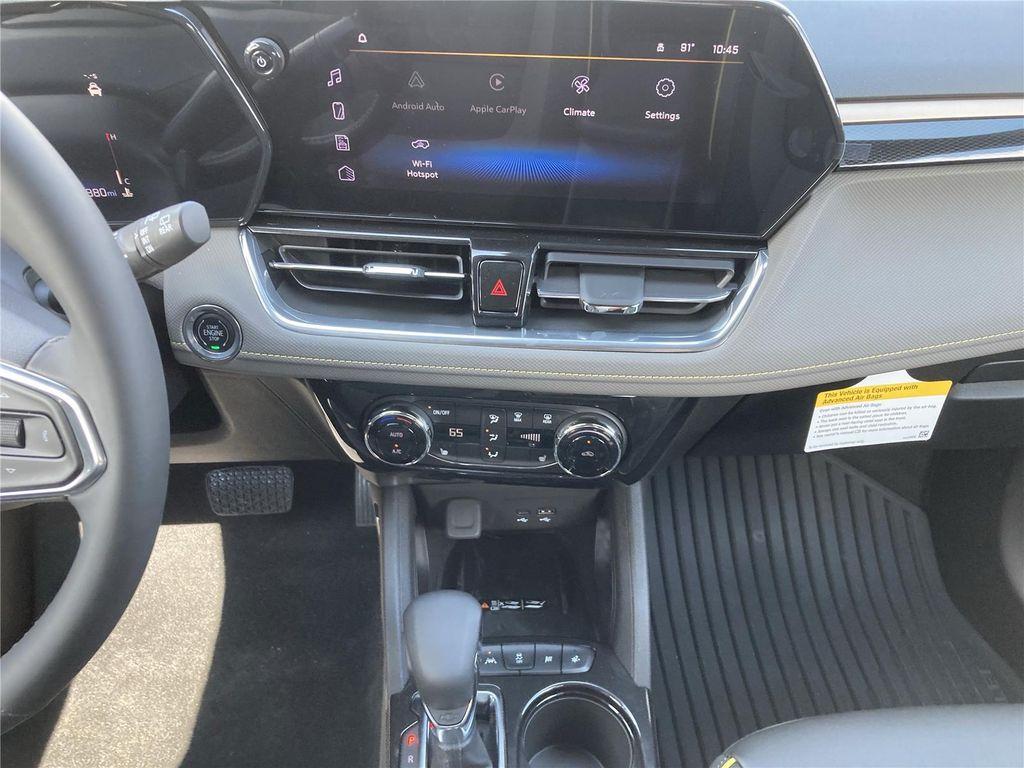 new 2025 Chevrolet TrailBlazer car, priced at $30,945