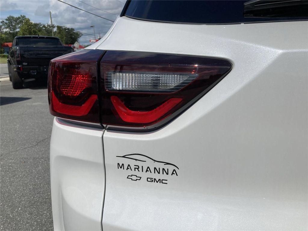 new 2025 Chevrolet TrailBlazer car, priced at $29,195