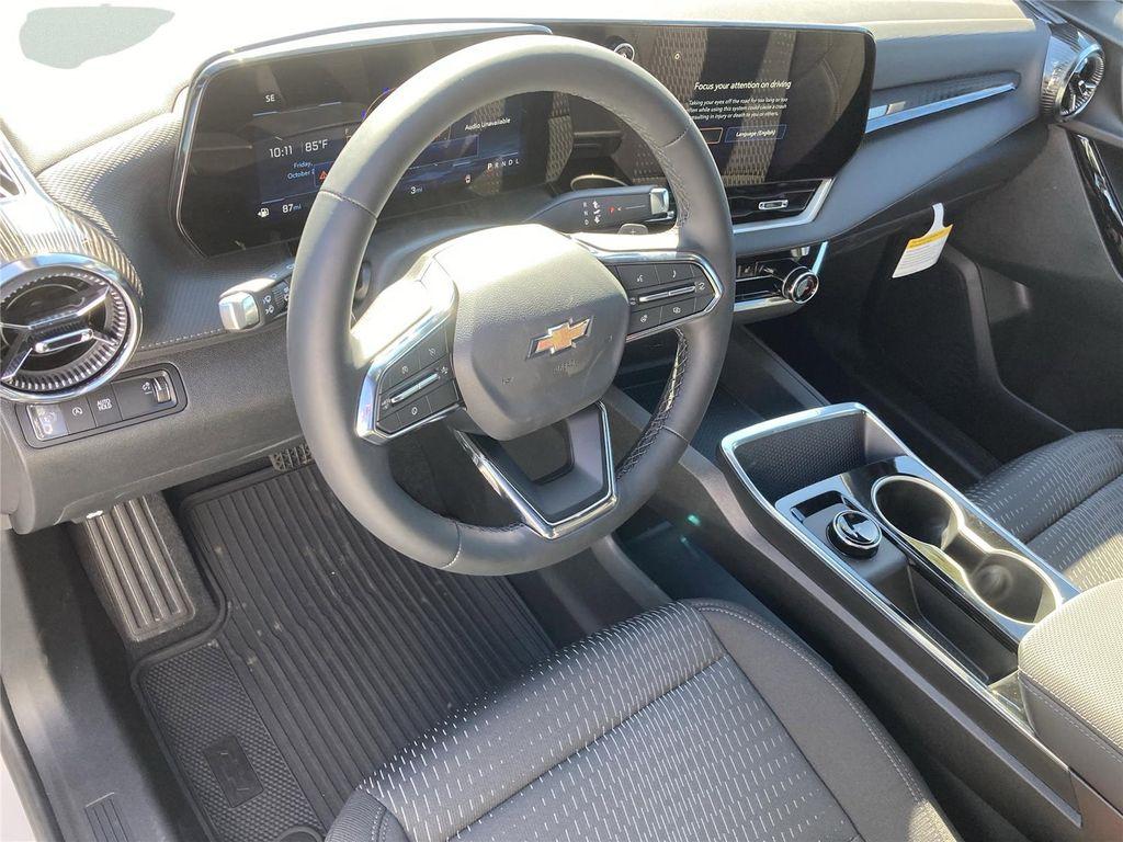 new 2026 Chevrolet Equinox car, priced at $27,995