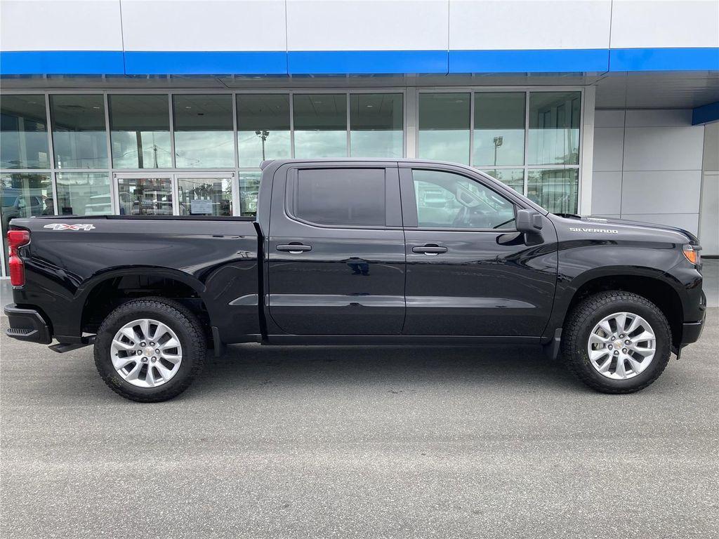 new 2025 Chevrolet Silverado 1500 car, priced at $41,827