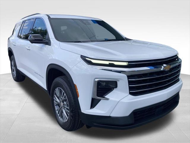 new 2025 Chevrolet Traverse car, priced at $41,257