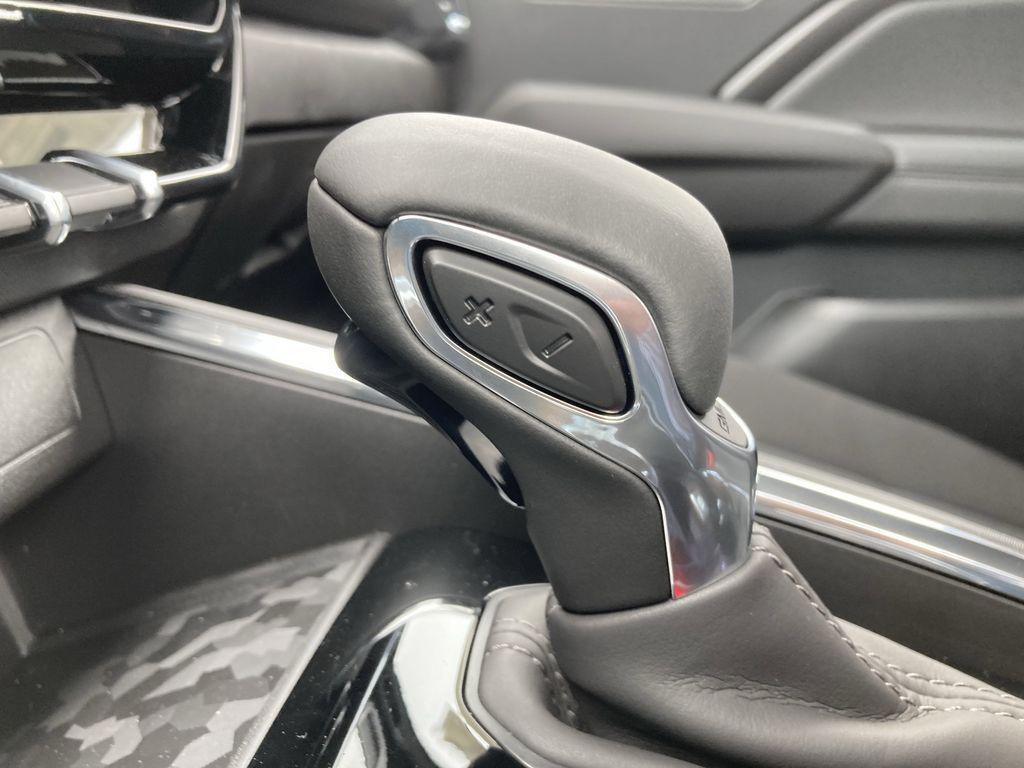 new 2025 GMC Canyon car, priced at $41,398
