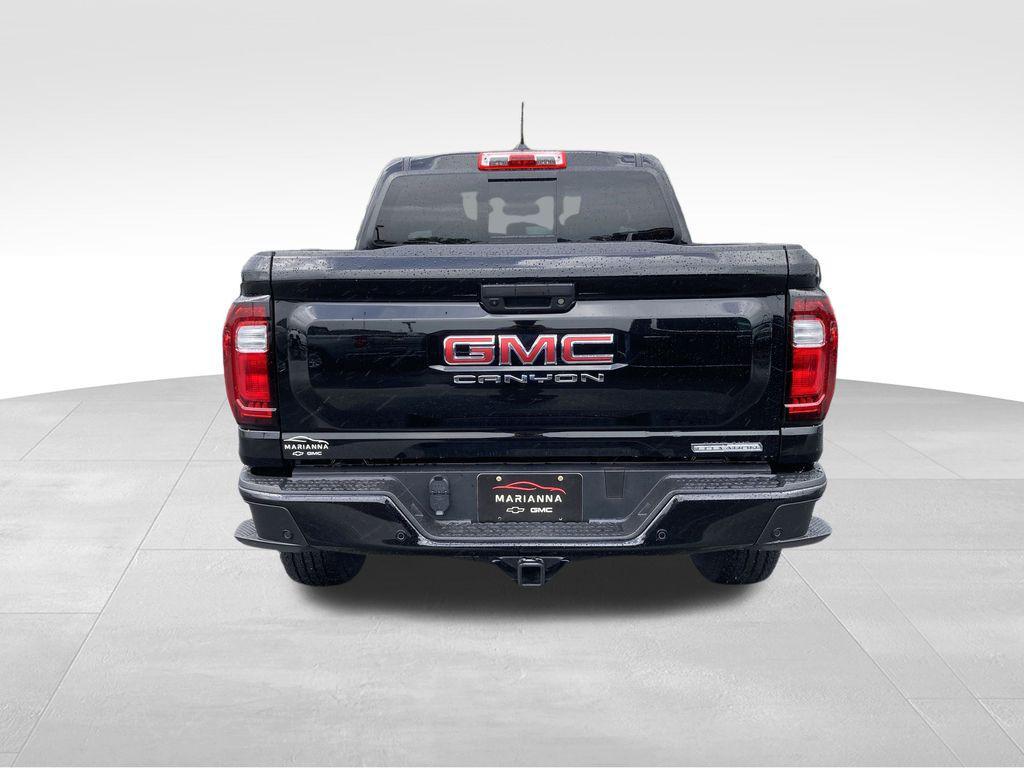 new 2025 GMC Canyon car, priced at $41,398
