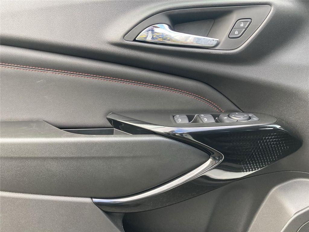 new 2026 Chevrolet Trax car, priced at $27,290