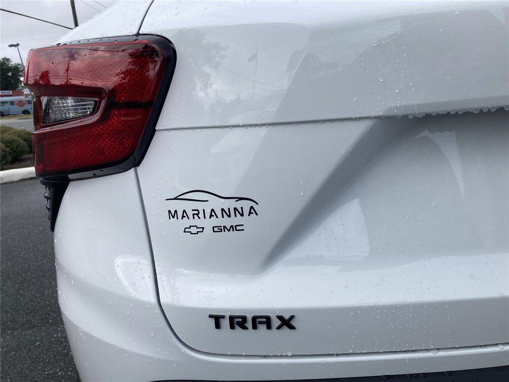 new 2026 Chevrolet Trax car, priced at $27,290