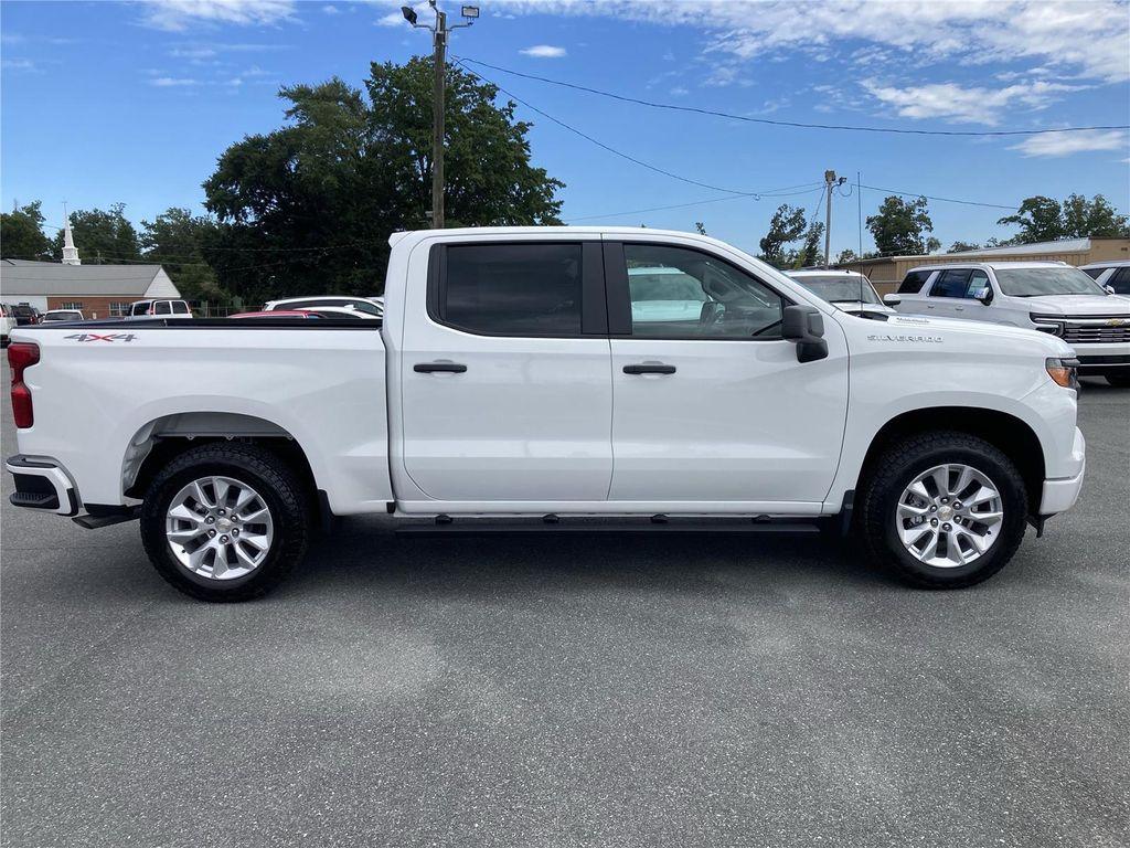 new 2026 Chevrolet Silverado 1500 car, priced at $42,632