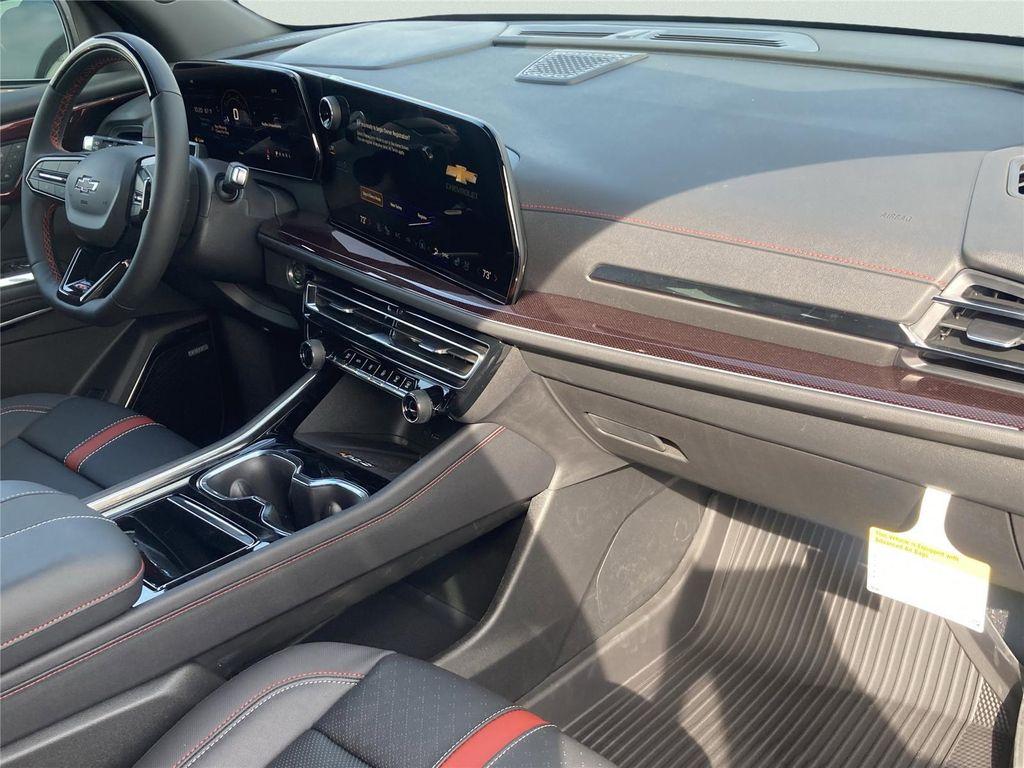 new 2026 Chevrolet Traverse car, priced at $57,760