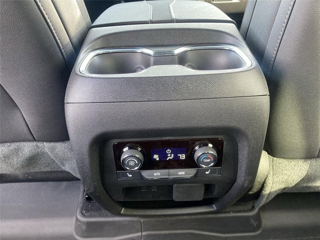 new 2026 Chevrolet Traverse car, priced at $57,760