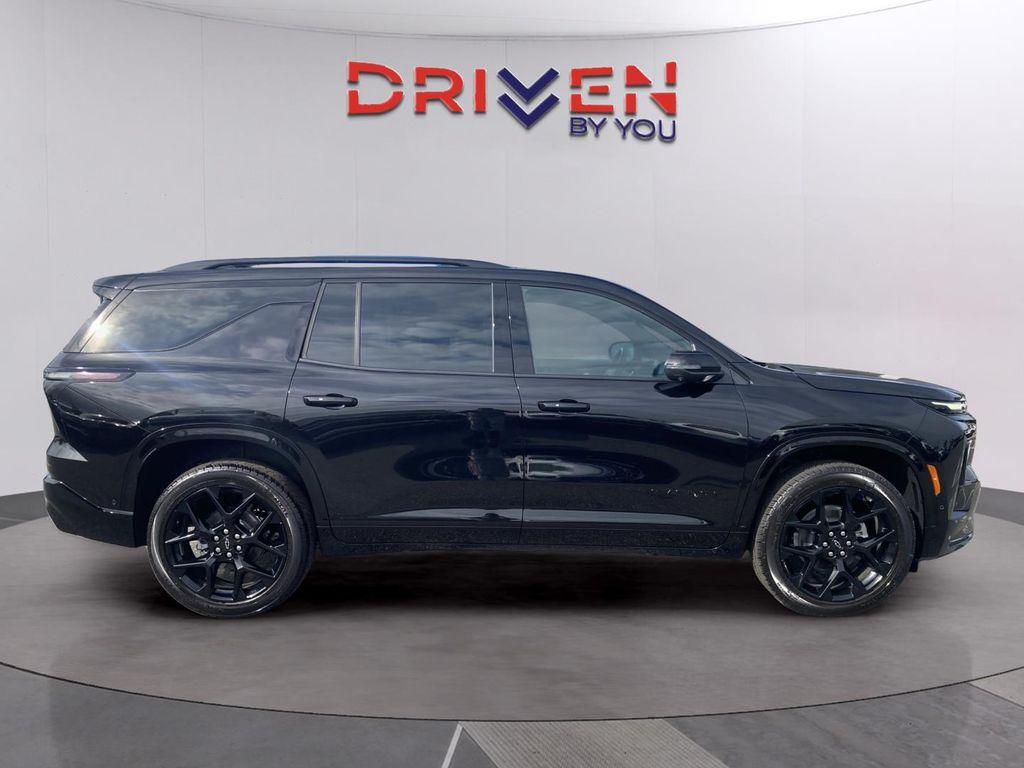new 2026 Chevrolet Traverse car, priced at $57,760