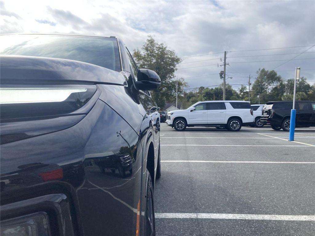 new 2026 Chevrolet Traverse car, priced at $57,760