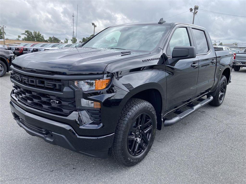 new 2025 Chevrolet Silverado 1500 car, priced at $43,120