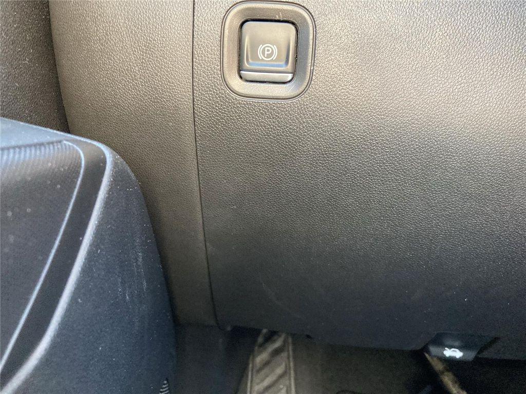 used 2024 Chevrolet Silverado 1500 car, priced at $32,399