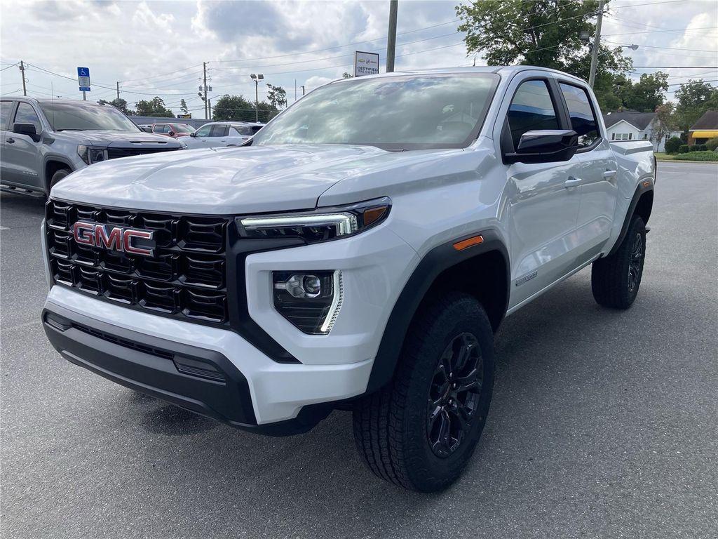 new 2025 GMC Canyon car, priced at $36,138