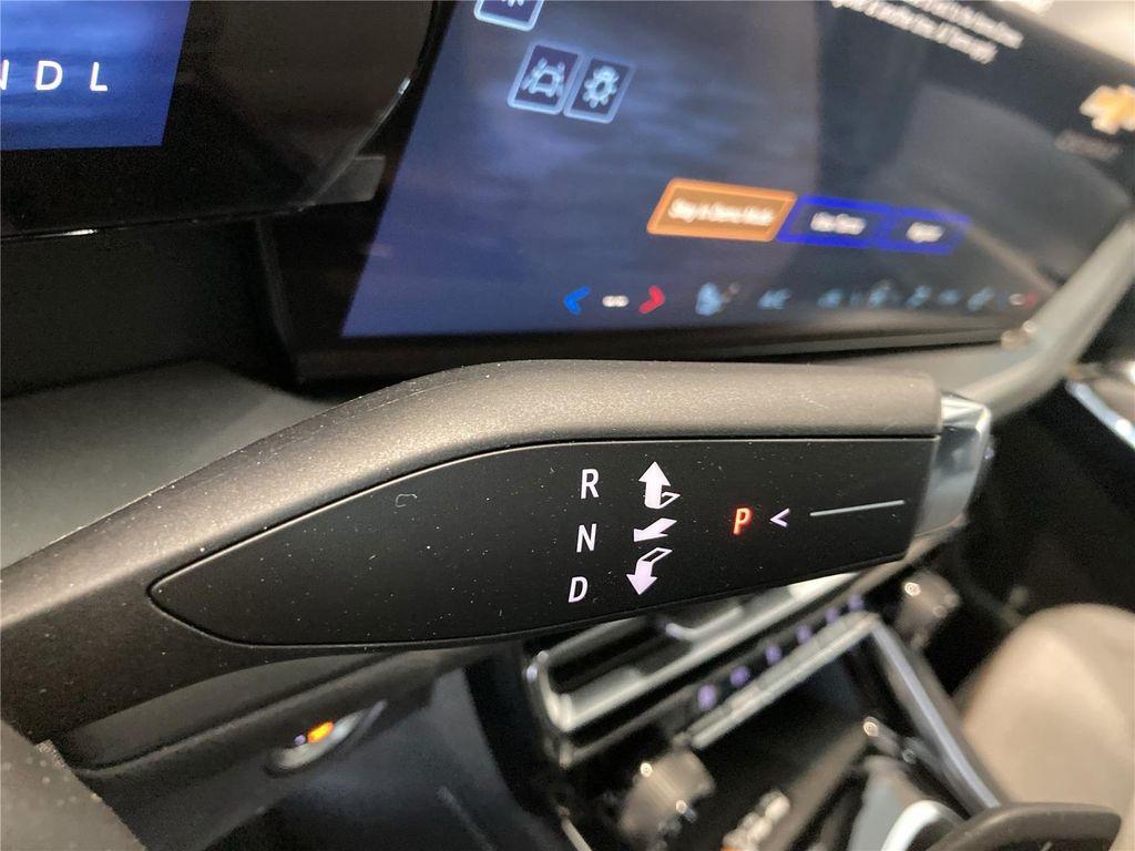 new 2025 Chevrolet Traverse car, priced at $42,681
