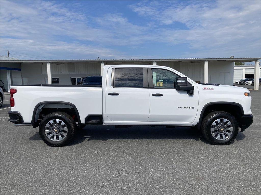 new 2025 Chevrolet Silverado 2500 car, priced at $54,117