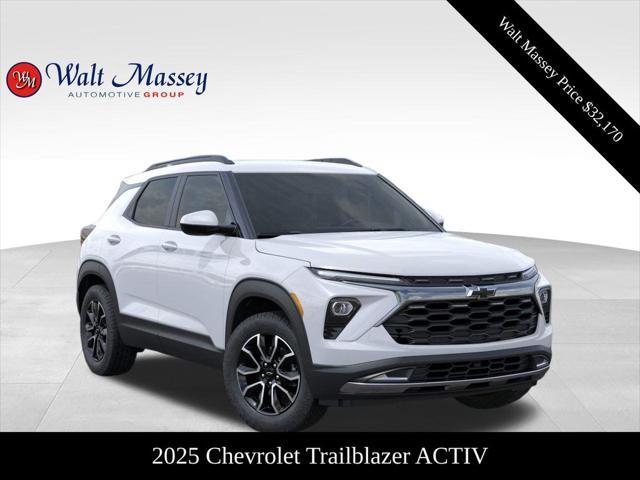 new 2025 Chevrolet TrailBlazer car, priced at $32,170