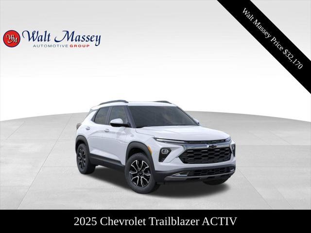 new 2025 Chevrolet TrailBlazer car, priced at $32,170