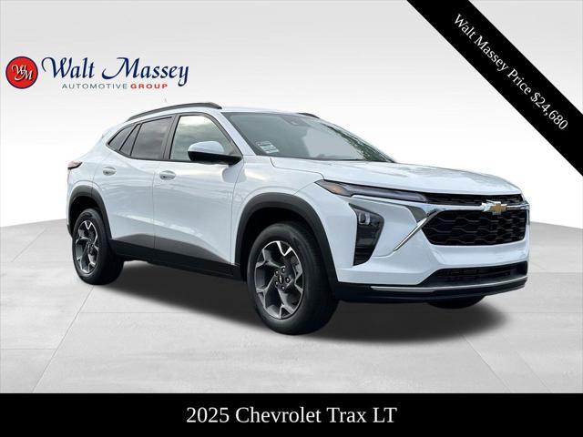 new 2025 Chevrolet Trax car, priced at $24,680