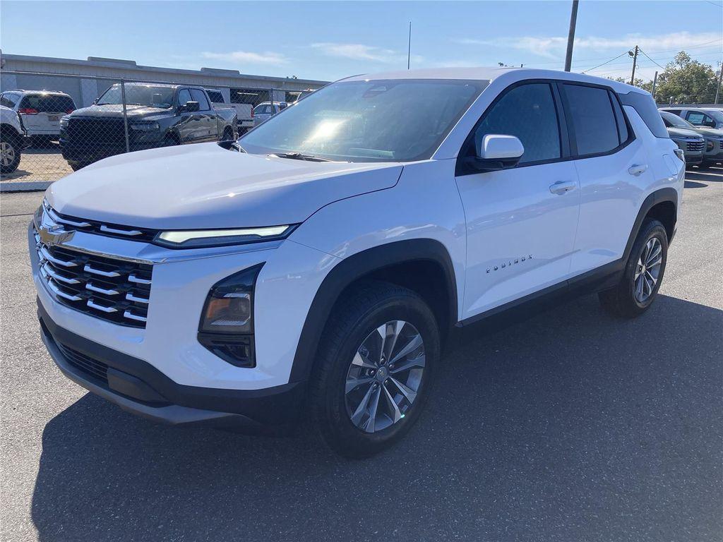 new 2026 Chevrolet Equinox car, priced at $32,390