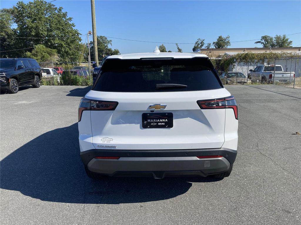 new 2026 Chevrolet Equinox car, priced at $32,390