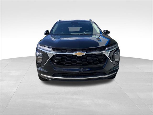 new 2025 Chevrolet Trax car, priced at $24,642