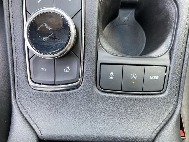 used 2023 Cadillac XT4 car, priced at $25,599