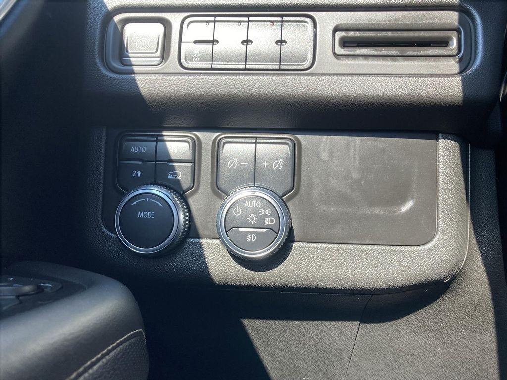 used 2023 GMC Yukon car, priced at $47,199