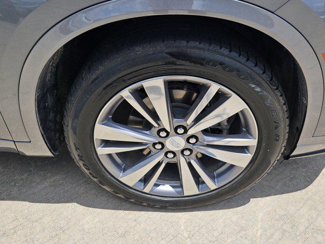 used 2022 Cadillac XT6 car, priced at $28,474