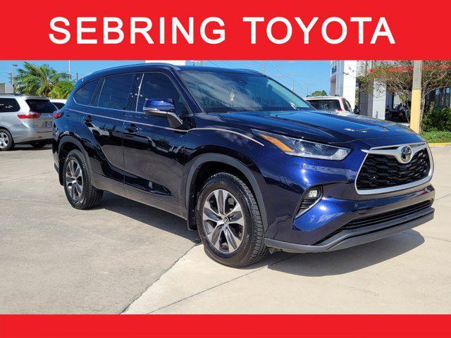 used 2021 Toyota Highlander car, priced at $32,277