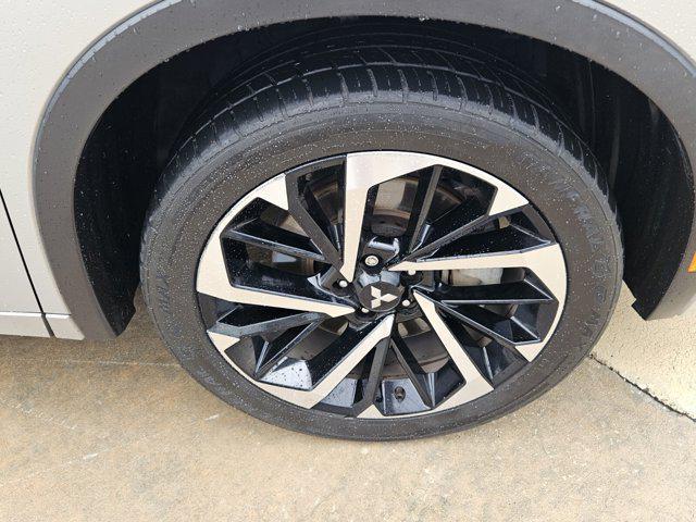 used 2022 Mitsubishi Outlander car, priced at $18,891
