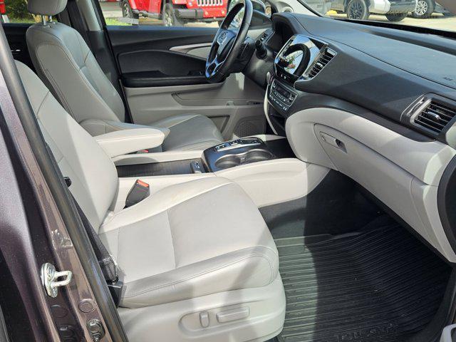 used 2021 Honda Pilot car, priced at $25,998