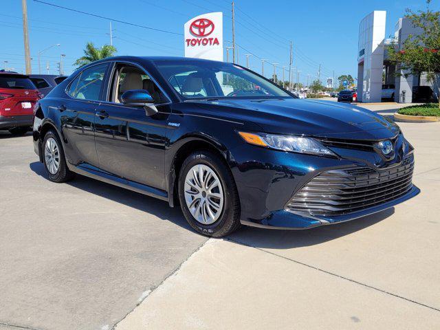 used 2018 Toyota Camry Hybrid car, priced at $19,499