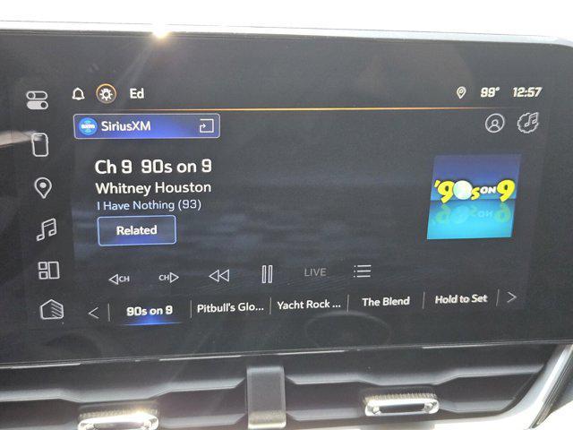 used 2025 Chevrolet Equinox car, priced at $27,998