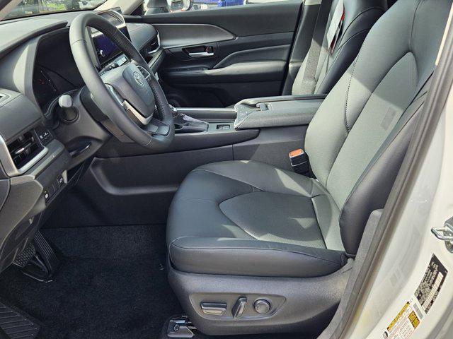 new 2025 Toyota Grand Highlander car, priced at $45,759