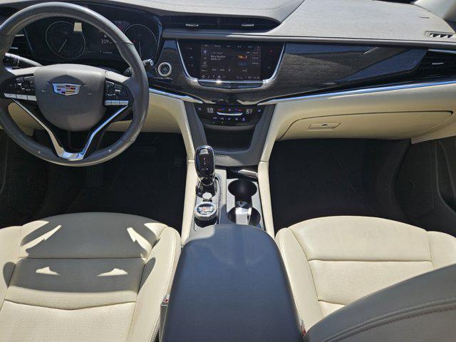 used 2022 Cadillac XT6 car, priced at $31,491