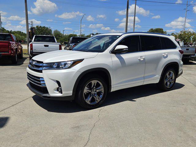 used 2019 Toyota Highlander car, priced at $27,998