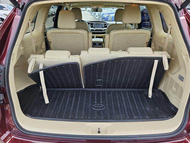 used 2016 Toyota Highlander car, priced at $19,487