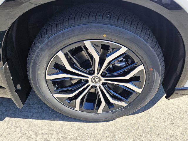 new 2025 Toyota Crown Signia car, priced at $44,970