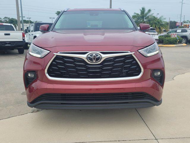 used 2021 Toyota Highlander car, priced at $34,751