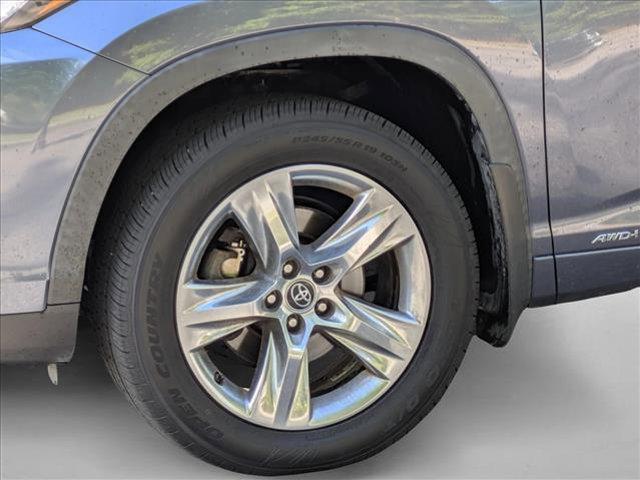 used 2019 Toyota Highlander Hybrid car, priced at $26,900