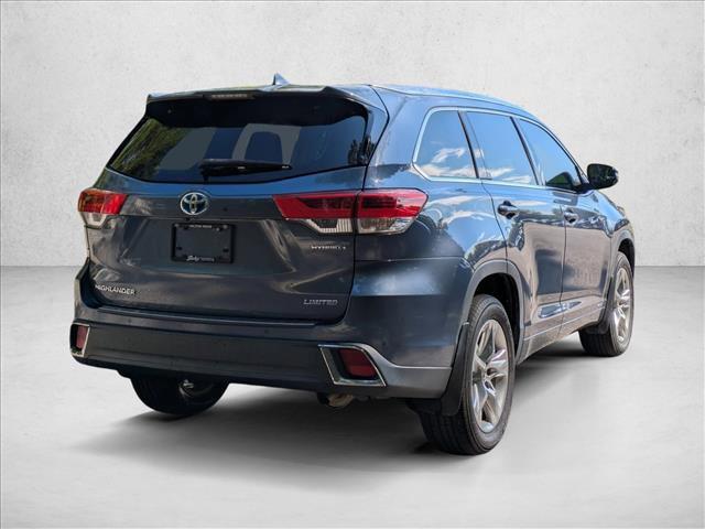 used 2019 Toyota Highlander Hybrid car, priced at $26,900