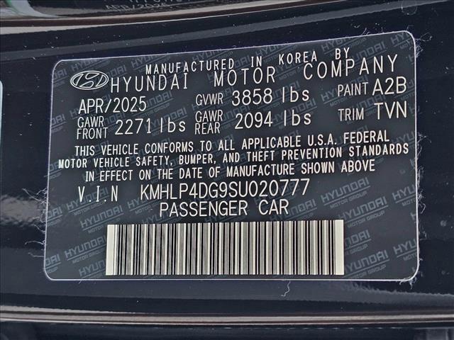 new 2025 Hyundai Elantra car, priced at $28,590