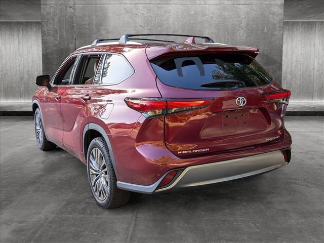 used 2021 Toyota Highlander car, priced at $34,498