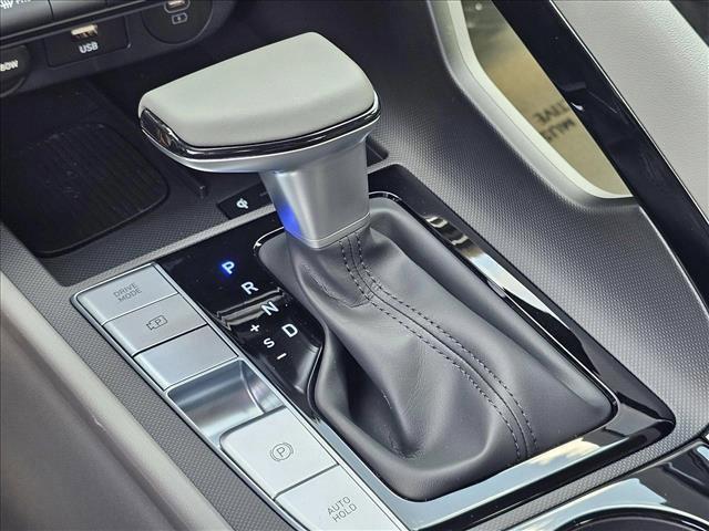 new 2025 Hyundai Elantra car, priced at $28,155