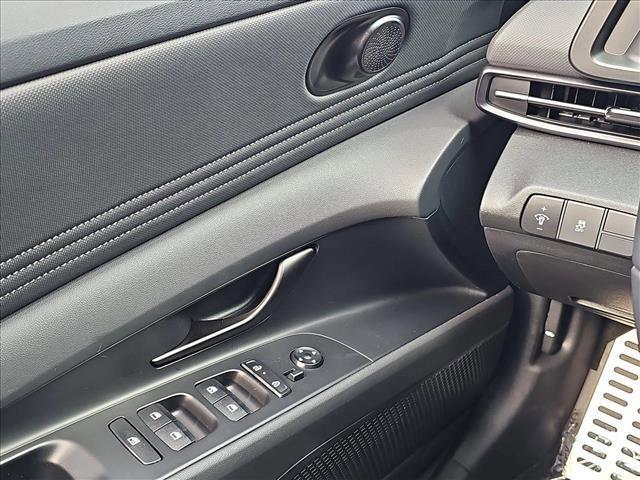 new 2025 Hyundai Elantra car, priced at $25,035