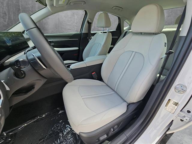 new 2025 Hyundai Sonata Hybrid car, priced at $40,025