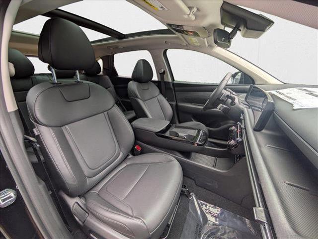 new 2025 Hyundai TUCSON Hybrid car, priced at $37,649